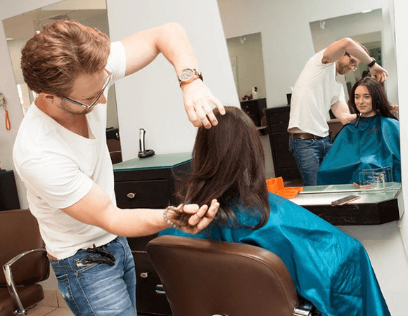 Precision Haircuts and Modern Styles For Women